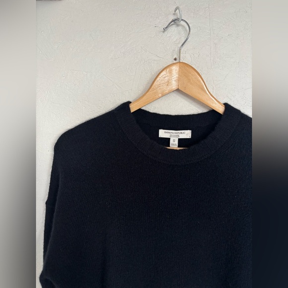 Banana Republic 100% Cashmere Classic Fit Black Crewneck Oversized Sweater - Picture 4 of 7